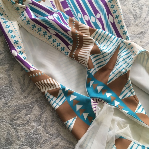 Dress - Picture 4 of 7